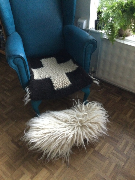 Cross Seat Pad | Seat Cover. Handwoven . Wool.