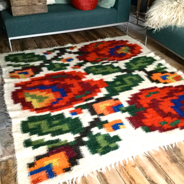 Roses Sheep Wool Handmade Rug Custom Made