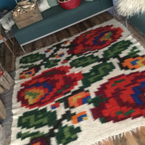 Roses Sheep Wool Handmade Rug Custom Made
