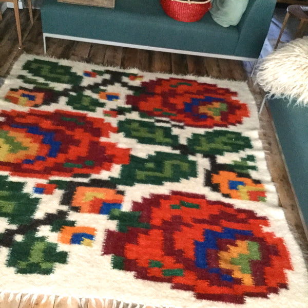 Roses Sheep Wool Handmade Rug Custom Made