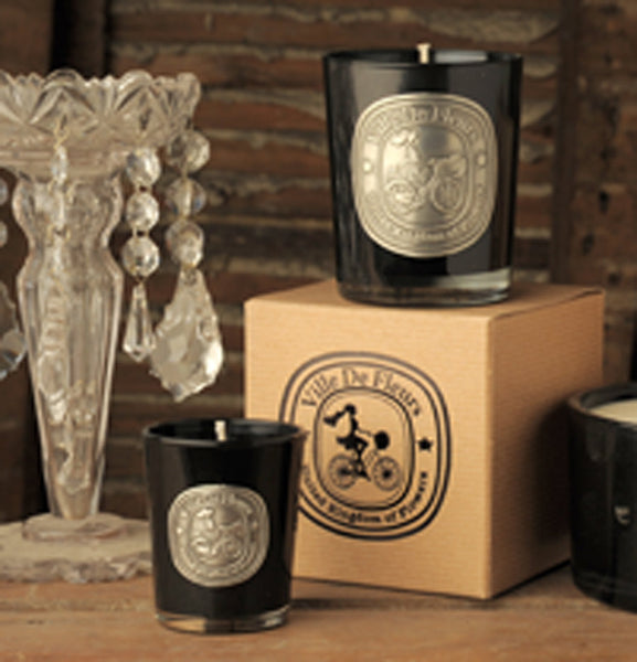 Christmas scented candle