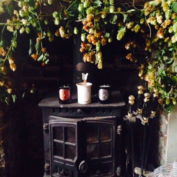 Queen Cleopatra's Secret Soy Candle - Black Pomegranate Scent