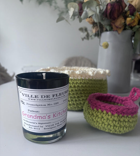Rhubarb Cinnamon Candle | Vegan Wax, Cozy Kitchen Scent