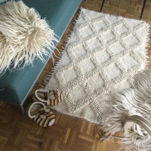White Rug Organic Sheep Wool Scandinavian Design. Handwoven